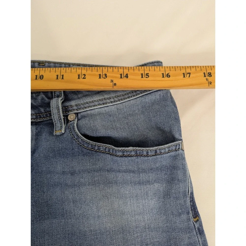Diesel Waykee Regular Straight Medium Wash Denim Buttonfly Jeans Mens Size 30‎